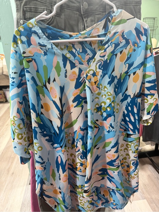JODIFL Tops - Women’s Blue Abstract Print V-Neck Top